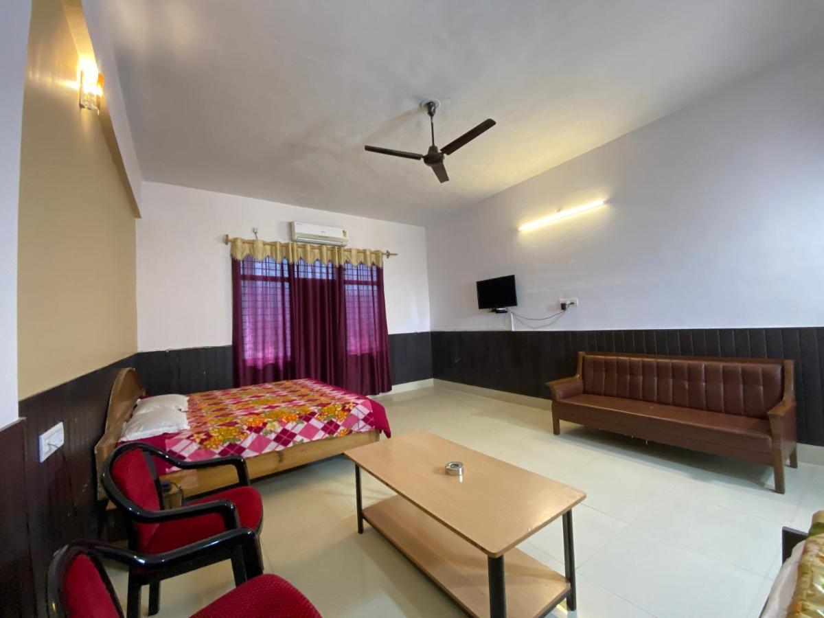 Kanara Hotel Bhīm Tāl エクステリア 写真