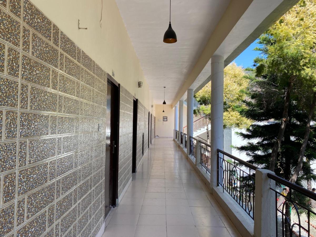 Kanara Hotel Bhīm Tāl エクステリア 写真
