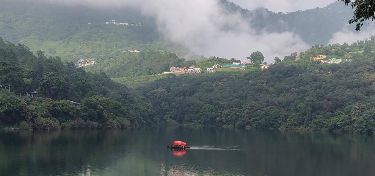 Kanara Hotel Bhīm Tāl エクステリア 写真