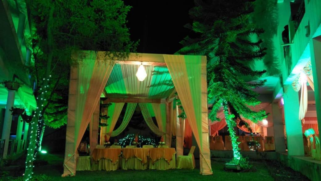 Kanara Hotel Bhīm Tāl エクステリア 写真